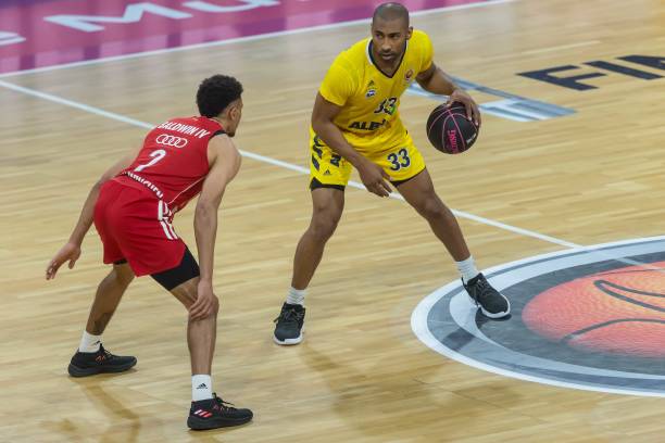 使她成为国 使她成为国