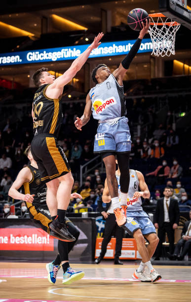 球迷们的热 球迷们的热