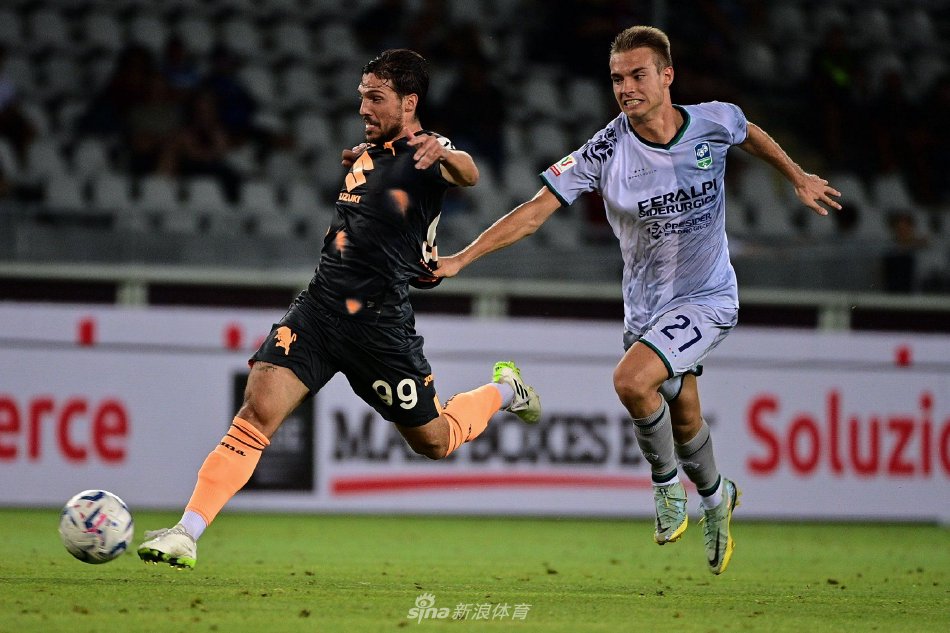 批评的声音 批评的声音