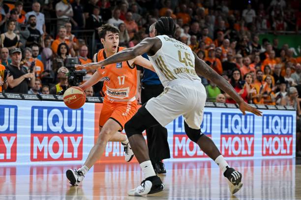 哈登还是替 哈登还是替